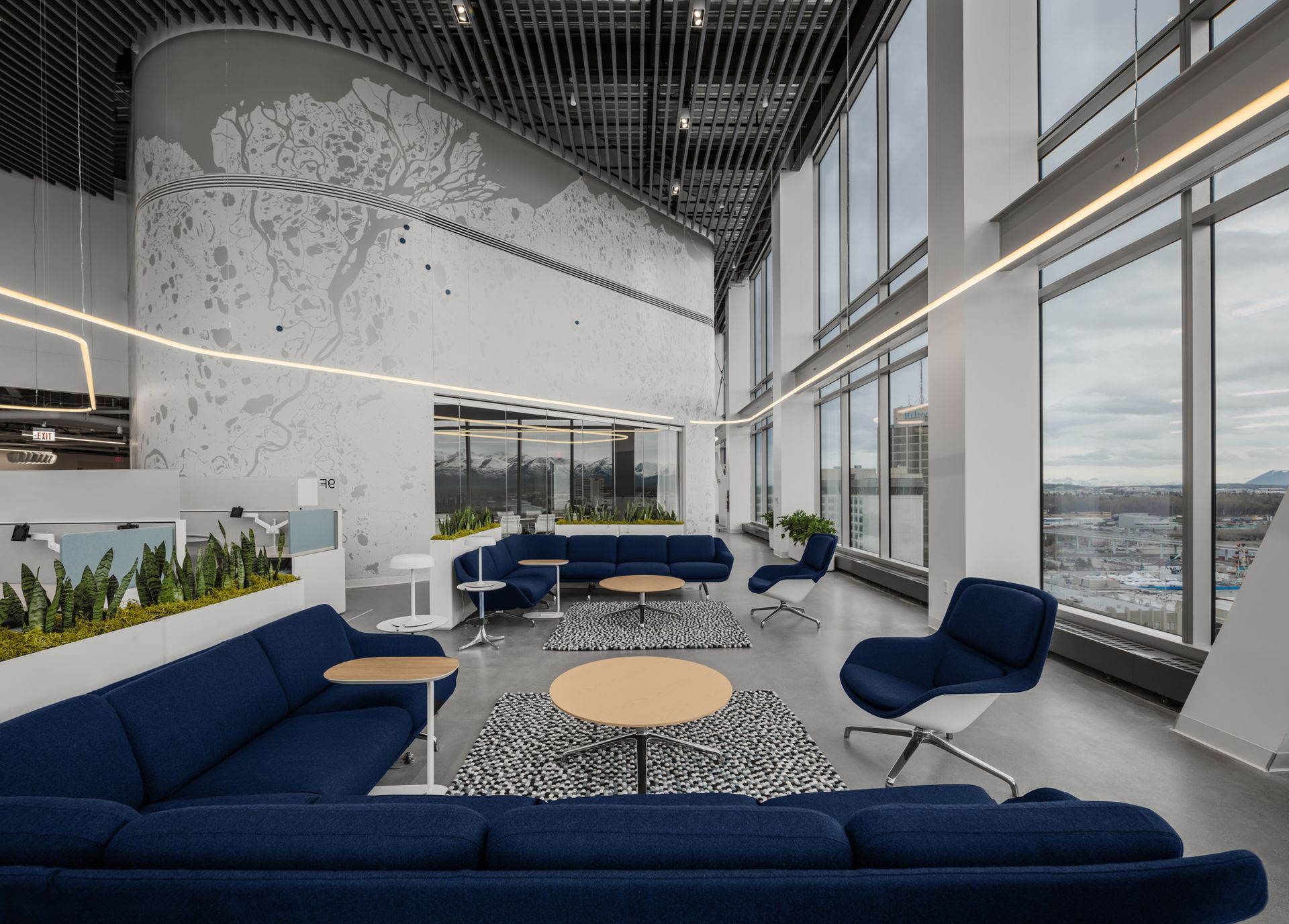 Arch. Commercial, photograph 2 of 219